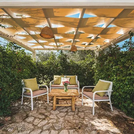 Villa HelloAPULIA Alberobello - Trullo Mario with Pool, Pet Friendly *