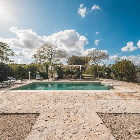 Alberobello-trullo Mario With Pool, Pet Friendly